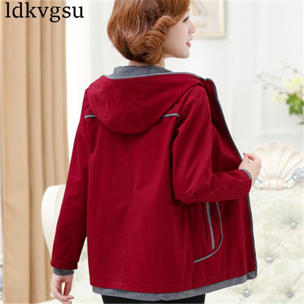 2019 new casual short jacket ladies windbreaker spring autumn mother hooded coat plus size middle-aged women's trench coats v239, Tan;black
2019 new casual short jacket ladies windbreaker spring autumn mother hooded coat plus size middle-aged women's trench coats v239, Tan;black