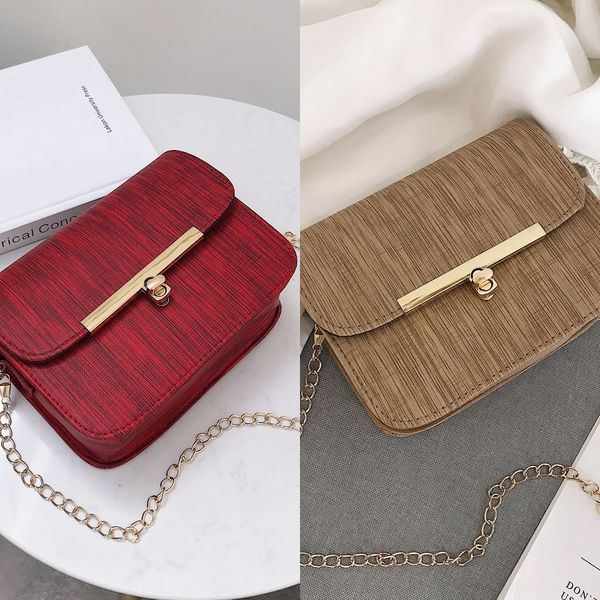 2020 women's style all-match single small square bag shoulder diagonal chain lock small square bag
2020 women's style all-match single small square bag shoulder diagonal chain lock small square bag