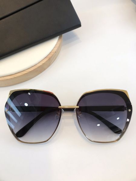 new fashion women sunglasses 8020 men sunglasses simple and generous men sun glasses outdoor uv400 protection eyewear with case, White;black
new fashion women sunglasses 8020 men sunglasses simple and generous men sun glasses outdoor uv400 protection eyewear with case, White;black