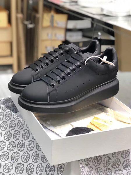designer platform sneaker men women casual shoes vintage luxury espadrilles black leather oversized sneakers low lace-up outdoor shoe
designer platform sneaker men women casual shoes vintage luxury espadrilles black leather oversized sneakers low lace-up outdoor shoe