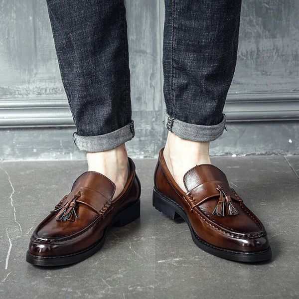 men flats leather oxfords formal shoes men dress shoes handmade brogue style paty leather wedding tassel loafers a51-12, Black
men flats leather oxfords formal shoes men dress shoes handmade brogue style paty leather wedding tassel loafers a51-12, Black