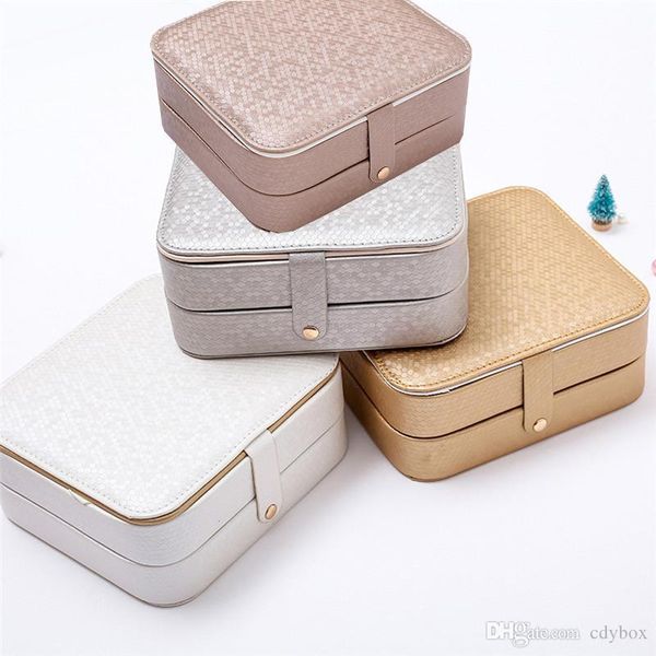 women travel jewelry box double layer organize jewelry case for earrings rings necklaces and bracelet birthday gifts, Black;white
women travel jewelry box double layer organize jewelry case for earrings rings necklaces and bracelet birthday gifts, Black;white