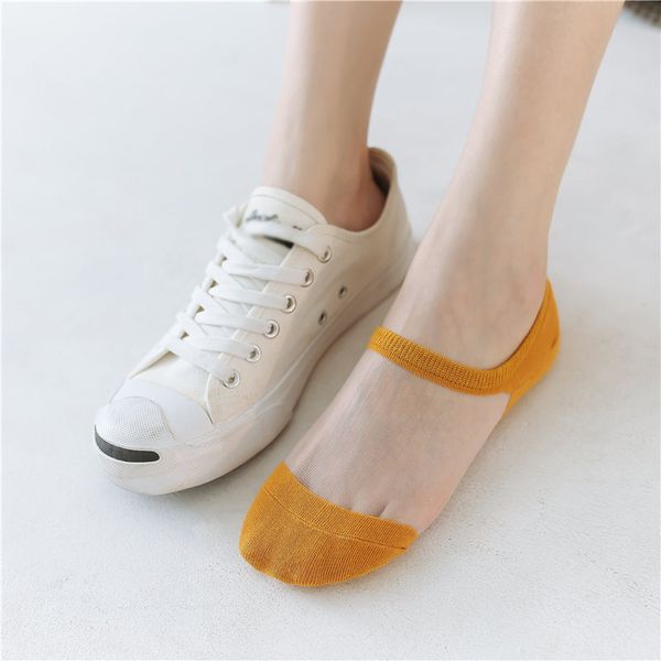 1pair fashion women cotton silk short socks bright lace casual breathable socks, Black;white
1pair fashion women cotton silk short socks bright lace casual breathable socks, Black;white