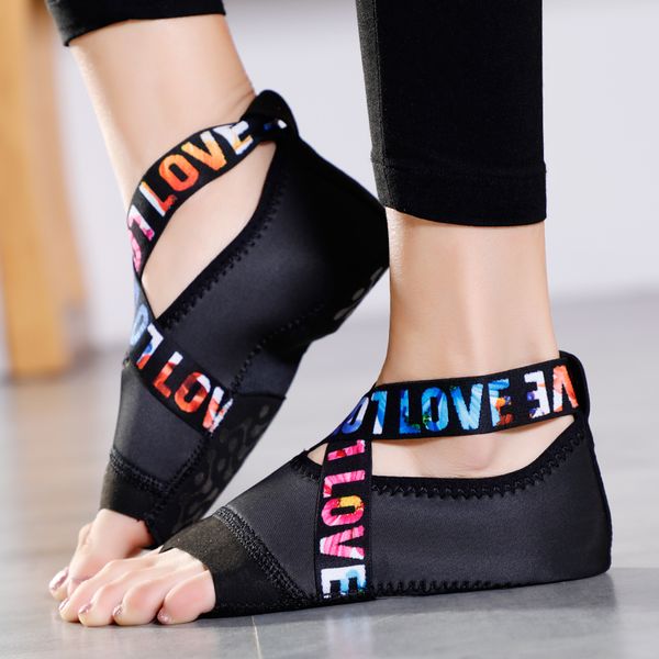 2020 yoga socks women shoes for yoga fitness sneakers pilates flats floor sport body shoes for slim professional trainers
2020 yoga socks women shoes for yoga fitness sneakers pilates flats floor sport body shoes for slim professional trainers