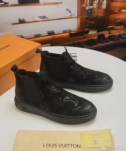 2020 latest explosion models, designers design men's fashion, comfortable luxury casual sneakers, Black 
2020 latest explosion models, designers design men's fashion, comfortable luxury casual sneakers, Black