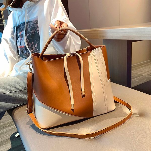 2019 Composite Bag Drawstring Bags Two-tone Women Designer Hand bags Messenger High Quality Women Shoulder cross body bags qianjin/10
2019 Composite Bag Drawstring Bags Two-tone Women Designer Hand bags Messenger High Quality Women Shoulder cross body bags qianjin/10