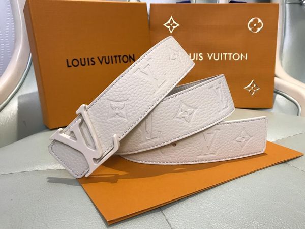 2020 famous brand designer belts male leather strap with metal automatic buckle luxury mens belt, Black;brown
2020 famous brand designer belts male leather strap with metal automatic buckle luxury mens belt, Black;brown