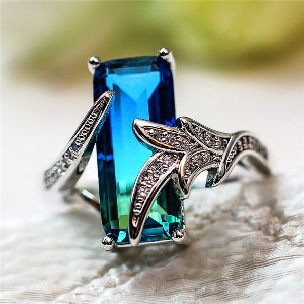 2019 new fashion female crystal rainbow ring 925 silver zircon stone wedding rings for women fashion bridal love engagement ring, Golden;silver
2019 new fashion female crystal rainbow ring 925 silver zircon stone wedding rings for women fashion bridal love engagement ring, Golden;silver