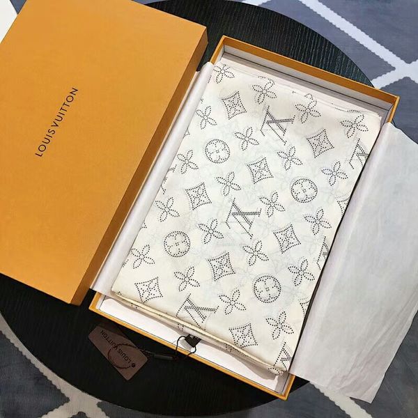 2020 fashion women autumn and winter chiffon silk scarf monogram letter design scarf shawl size 190*80cm, Blue;gray
2020 fashion women autumn and winter chiffon silk scarf monogram letter design scarf shawl size 190*80cm, Blue;gray