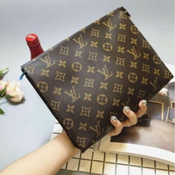 2017 new travel toiletry pouch 26 cm protection makeup clutch women genuine leather waterproof 19 cm co metic bag for women du t bag 
2017 new travel toiletry pouch 26 cm protection makeup clutch women genuine leather waterproof 19 cm co metic bag for women du t bag