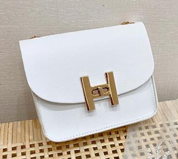 2020 new arrival designer women's bag casual shoulder messenger small square bag chain lock handbag
2020 new arrival designer women's bag casual shoulder messenger small square bag chain lock handbag