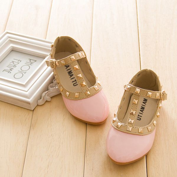 new 2016 girls princess shoes children flats kids leather shoes rivets sneaker, Black;grey
new 2016 girls princess shoes children flats kids leather shoes rivets sneaker, Black;grey