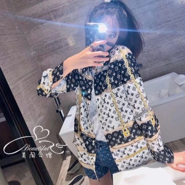 popular logo letters covered with printing loose korean version of sunscreen shirt with long sleeves versatile summer blouses, White
popular logo letters covered with printing loose korean version of sunscreen shirt with long sleeves versatile summer blouses, White
