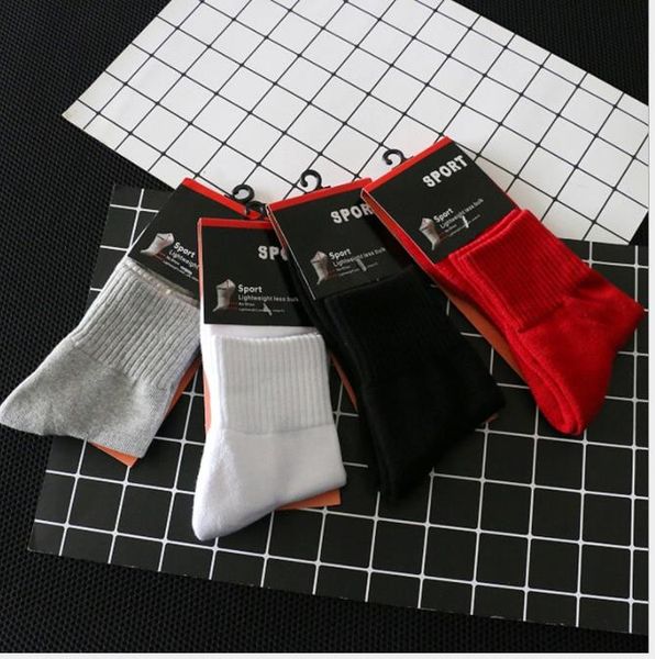 men's waistband towel bottom cotton sports black and white socks street pat fashion socks
men's waistband towel bottom cotton sports black and white socks street pat fashion socks