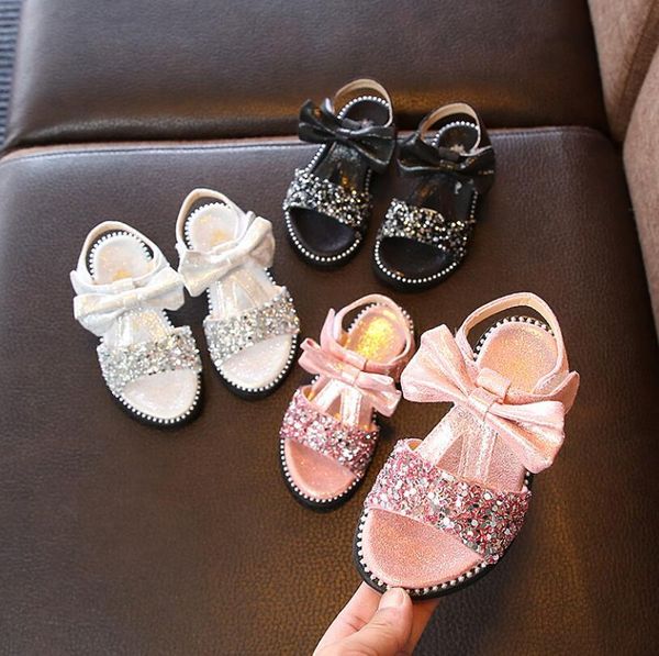 2020 girls beach sandals princess baby shoes toddler infant kids pearl bling sequins single princess sandals dance party shoes t200427, Black;red
2020 girls beach sandals princess baby shoes toddler infant kids pearl bling sequins single princess sandals dance party shoes t200427, Black;red