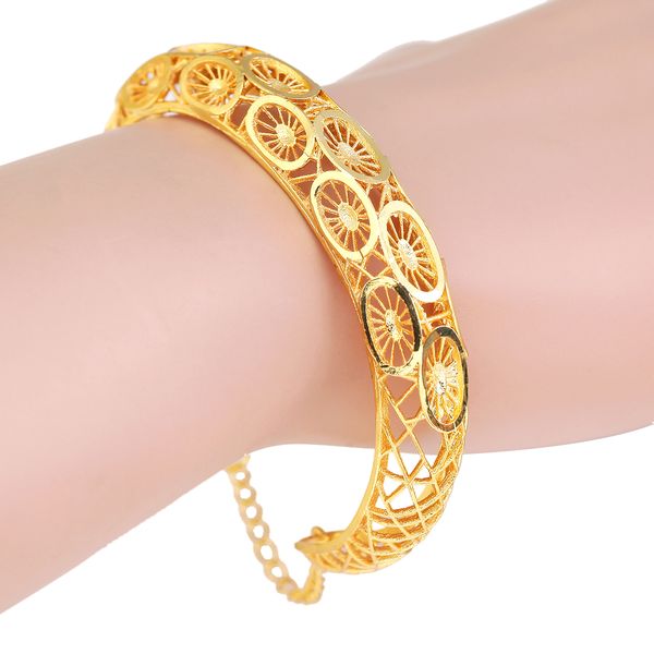 fashion ethiopian bangle for women gold color hollow round jewelry ornaments exquisite pattern the united states bracelet, White
fashion ethiopian bangle for women gold color hollow round jewelry ornaments exquisite pattern the united states bracelet, White