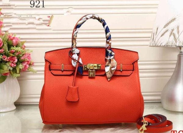 women luxury designer handbags high-end designer shoulder crossbody bags travel tote bags with lock scarf
women luxury designer handbags high-end designer shoulder crossbody bags travel tote bags with lock scarf