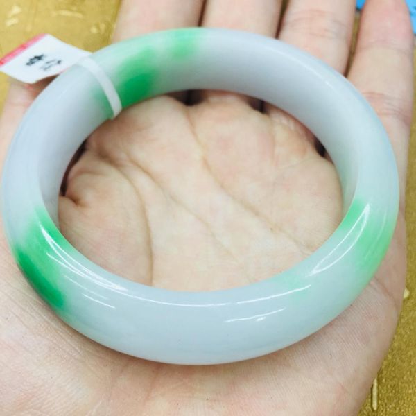 natural jadest bracelet beautiful white + green a-level princess women's bracelet send girlfriend to mom, Black
natural jadest bracelet beautiful white + green a-level princess women's bracelet send girlfriend to mom, Black