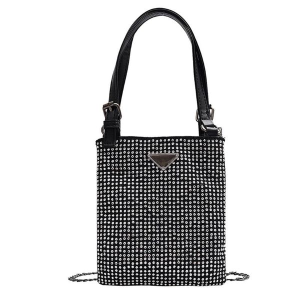 рекомендуемые блестящие solid color chain crossbody сумки на ремне сумки для женщин повелительниц способа tote сумки bolso mujer
рекомендуемые блестящие solid color chain crossbody сумки на ремне сумки для женщин повелительниц способа tote сумки bolso mujer