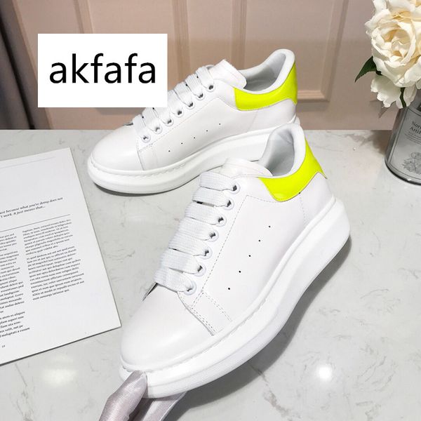 with box luxury platform designer shoes reflective triple black velvet white golden mens womens casual sneakers 20
with box luxury platform designer shoes reflective triple black velvet white golden mens womens casual sneakers 20