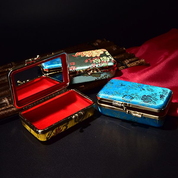 1pcs makeup cosmetics lipstick organizer holder with mirro plain embroidered makeup display lipstick stand case bag
1pcs makeup cosmetics lipstick organizer holder with mirro plain embroidered makeup display lipstick stand case bag