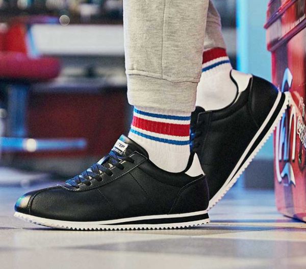 

lucky green daybreak mens womens designer blue white fashion designer black red cortez yellow casual shoes