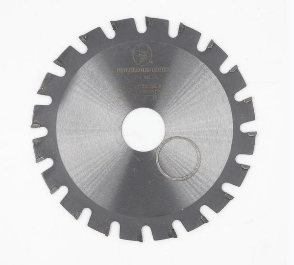 of 1pc professional grade 110*20/16*24z tct saw blade cut disc for steel iron aluminum copper profile cutting
of 1pc professional grade 110*20/16*24z tct saw blade cut disc for steel iron aluminum copper profile cutting