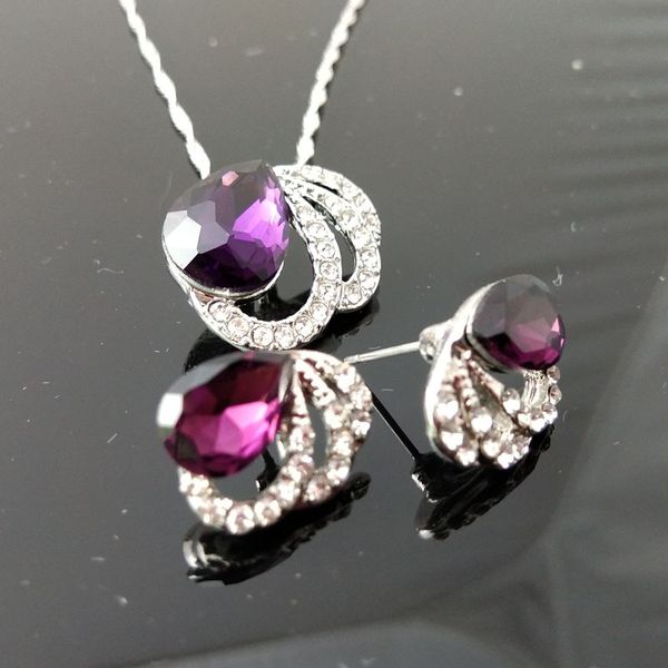 japan and south korea 2019 new fashion personality creative ladies cute crystal pendant necklace earrings set wholesale, Silver
japan and south korea 2019 new fashion personality creative ladies cute crystal pendant necklace earrings set wholesale, Silver
