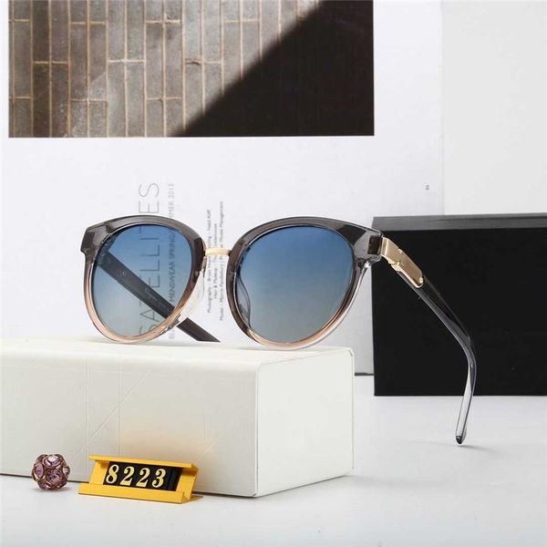 2020 new women sunglasses polarized sun glasses vintage round glasses metal frame 5 colors with box sale, White;black
2020 new women sunglasses polarized sun glasses vintage round glasses metal frame 5 colors with box sale, White;black