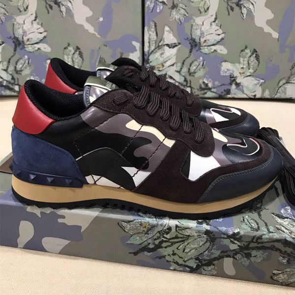 Men de igner valentino camo rockrunner garavani embelli hed neaker dolce runner leather ca ual men hoe vetement with box
Men de igner valentino camo rockrunner garavani embelli hed neaker dolce runner leather ca ual men hoe vetement with box