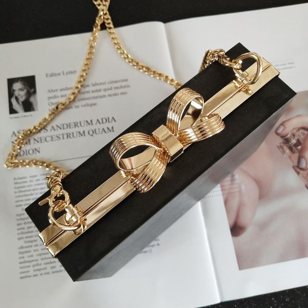 alloy system head grace temperament bow mouth golden box mouth gold dinner package woman package manual send paper type, Black
alloy system head grace temperament bow mouth golden box mouth gold dinner package woman package manual send paper type, Black