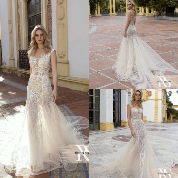 2020 illusion mermaid wedding dresses appliqued lace sheer neck sweep train boho wedding gowns custom made beach robes de mariée backless, White
2020 illusion mermaid wedding dresses appliqued lace sheer neck sweep train boho wedding gowns custom made beach robes de mariée backless, White