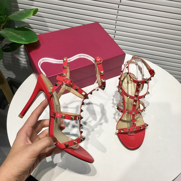 new brand designer women t-strap high heels sandals genuine leather with rivets summer high heels ladies party dress 35-41 lll, Black
new brand designer women t-strap high heels sandals genuine leather with rivets summer high heels ladies party dress 35-41 lll, Black