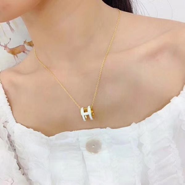2020 women's 18k rose gold alphabet pendant titanium steel fine necklace fashion classic unique design accessories jewelry wholesale gi, Silver
2020 women's 18k rose gold alphabet pendant titanium steel fine necklace fashion classic unique design accessories jewelry wholesale gi, Silver