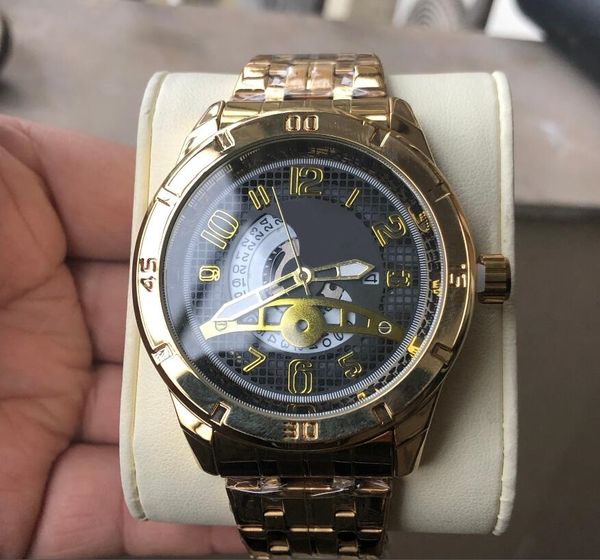 Sports Mens Watches Big Dial Display Top Brand Luxury watch Quartz Watch Steel Band 7333 Fashion Wristwatches For Men
Sports Mens Watches Big Dial Display Top Brand Luxury watch Quartz Watch Steel Band 7333 Fashion Wristwatches For Men