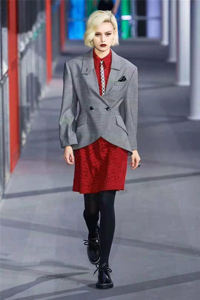 catwalk blazer 2019 new fashion women houndstooth suits high waist female coats, White;black
catwalk blazer 2019 new fashion women houndstooth suits high waist female coats, White;black