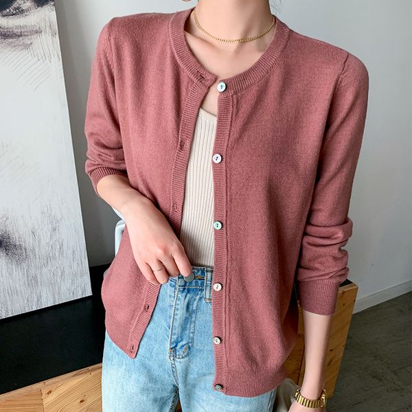 spring new cashmere knitted cardigan female round neck loose short wool sweater autumn single-breasted long-sleeved coat sweater, White;black
spring new cashmere knitted cardigan female round neck loose short wool sweater autumn single-breasted long-sleeved coat sweater, White;black