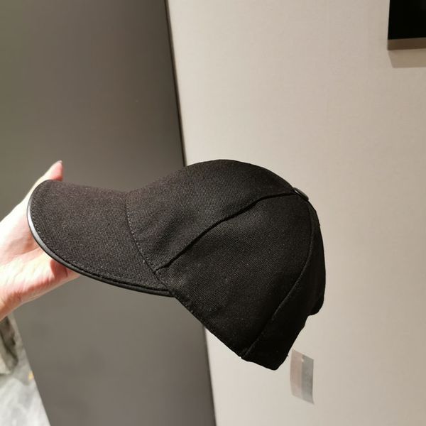 Classic original single baseball cap designer scarf bucket hat hats baseball cap women luxury designer scarves silk head scarf 2020 new
Classic original single baseball cap designer scarf bucket hat hats baseball cap women luxury designer scarves silk head scarf 2020 new