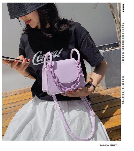 2020 new ladies shoulder bag korean version of the shoulder messenger fashion acrylic chain small square bag
2020 new ladies shoulder bag korean version of the shoulder messenger fashion acrylic chain small square bag