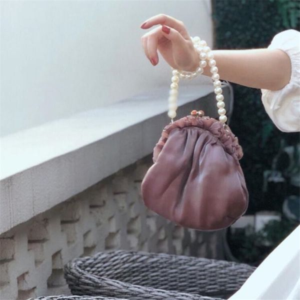 fashion silk shell bag women handbags with pearl handle tote bag elegant woman chain shoulder female small purse clutches
fashion silk shell bag women handbags with pearl handle tote bag elegant woman chain shoulder female small purse clutches