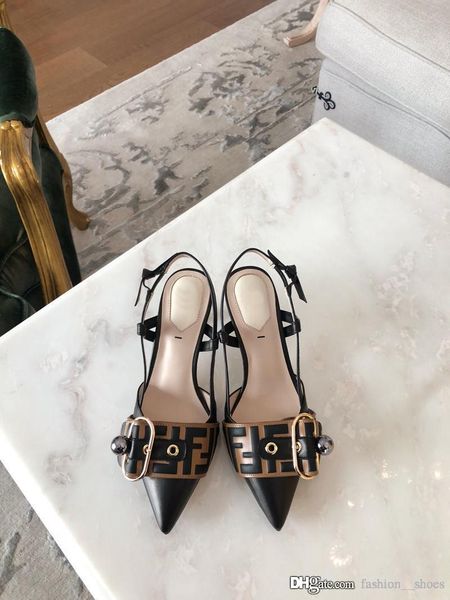 2019 fashion luxury designer women shoes high heels women sandals star vintage sandal shoes with box size 35-41 -276, Black
2019 fashion luxury designer women shoes high heels women sandals star vintage sandal shoes with box size 35-41 -276, Black