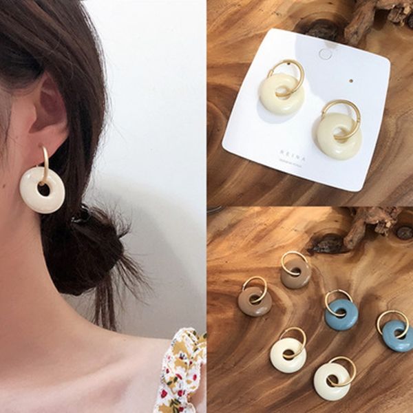 2019 korean vintage style cold wind temperament wild geometric round earrings for female accessories, Golden;silver
2019 korean vintage style cold wind temperament wild geometric round earrings for female accessories, Golden;silver