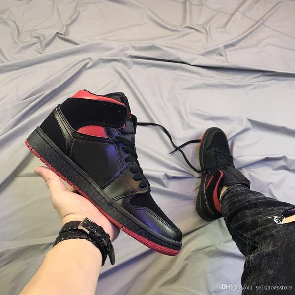 running shoes new 1 black and red yellow men1s black women outdoor leisure sports shoes with box outlet
running shoes new 1 black and red yellow men1s black women outdoor leisure sports shoes with box outlet