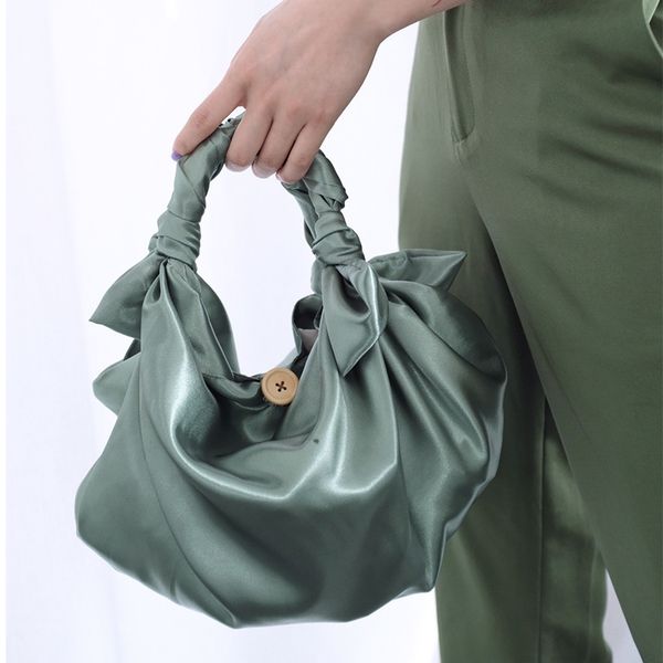 new lady big bags women's designer handbag 2019 fashion new clutch high-quality silk women bag chain shoulder messenger bags
new lady big bags women's designer handbag 2019 fashion new clutch high-quality silk women bag chain shoulder messenger bags