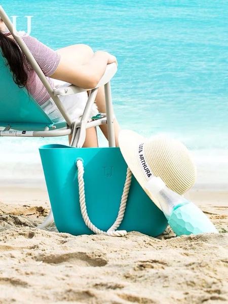 summer new fashion swimming bag women's handbag waterproof silicone material beach bag large capacity storage shoulder
summer new fashion swimming bag women's handbag waterproof silicone material beach bag large capacity storage shoulder