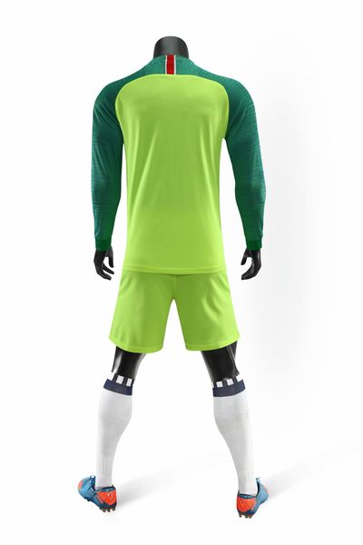 2019 men training football sets with shorts uniforms reversible football jerseys for that home and away look kits sports b26-17, Black;red
2019 men training football sets with shorts uniforms reversible football jerseys for that home and away look kits sports b26-17, Black;red