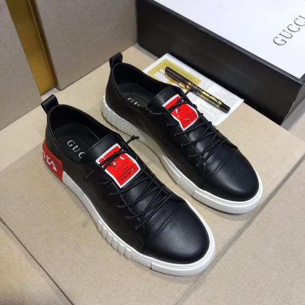 Black fashion leather shoes 2019 new lace version laces men's sports shoes leather casual shoes original box 38-44
Black fashion leather shoes 2019 new lace version laces men's sports shoes leather casual shoes original box 38-44