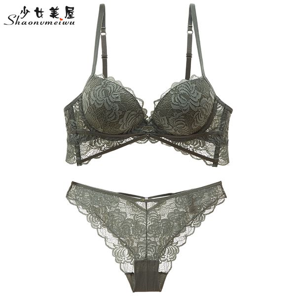 shaonvmeiwu summer lace underwear set small chest gathered deep v thin female bra cover green europe and america, Red;black
shaonvmeiwu summer lace underwear set small chest gathered deep v thin female bra cover green europe and america, Red;black
