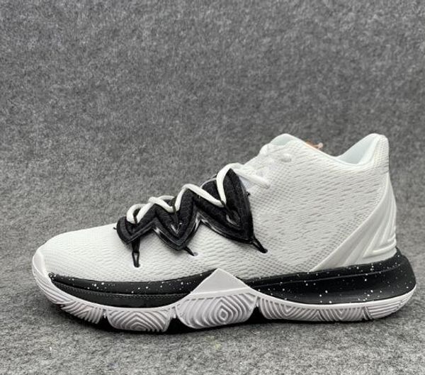 2020 high 5s white black knitting meshes breathable shoes outdoor shoes men shoes size 40-47
2020 high 5s white black knitting meshes breathable shoes outdoor shoes men shoes size 40-47
