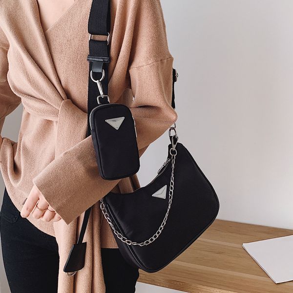 2020 original design fashion vintage oxford cloth underarm bag & fashion chain shoulder bag width 23cm height 18cm thickness 7cm
2020 original design fashion vintage oxford cloth underarm bag & fashion chain shoulder bag width 23cm height 18cm thickness 7cm